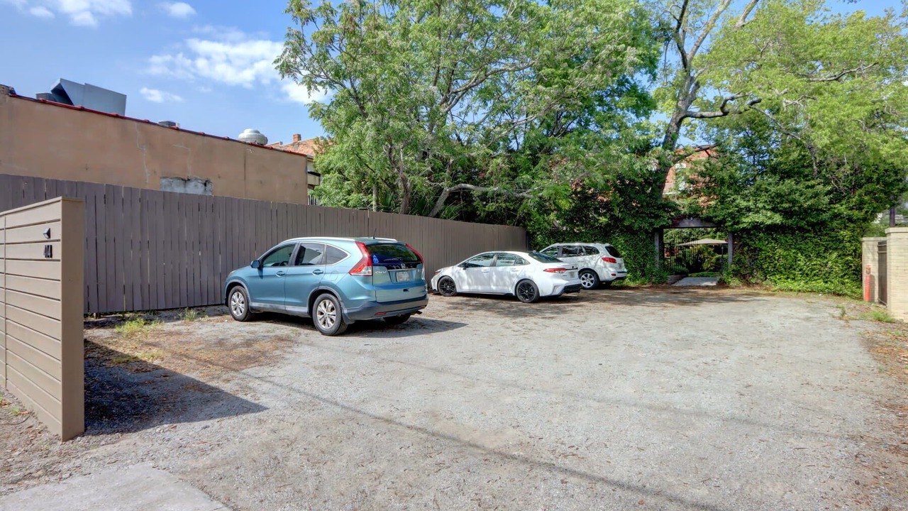 Photo of Others in Old West Broad Neighborhood
