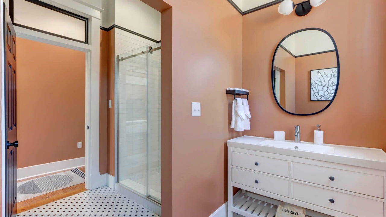 Photo of Bathroom in Old West Broad Neighborhood