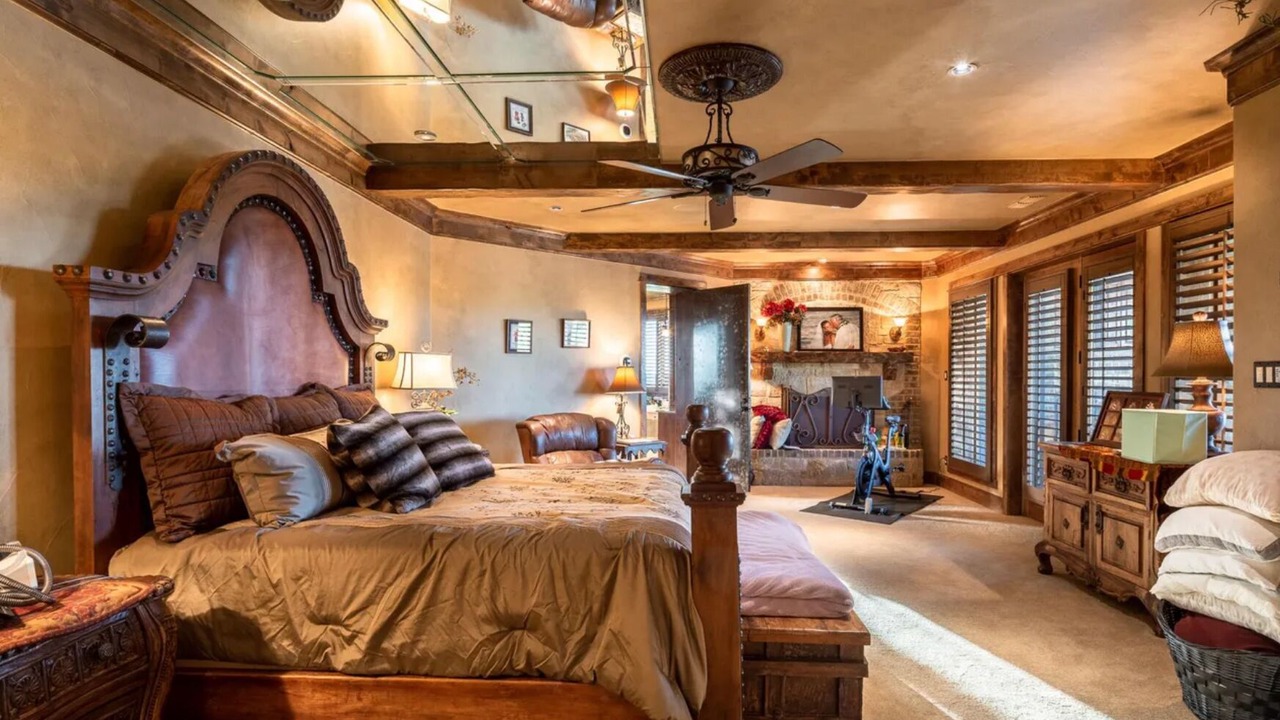 Photo of Bedroom in Venus