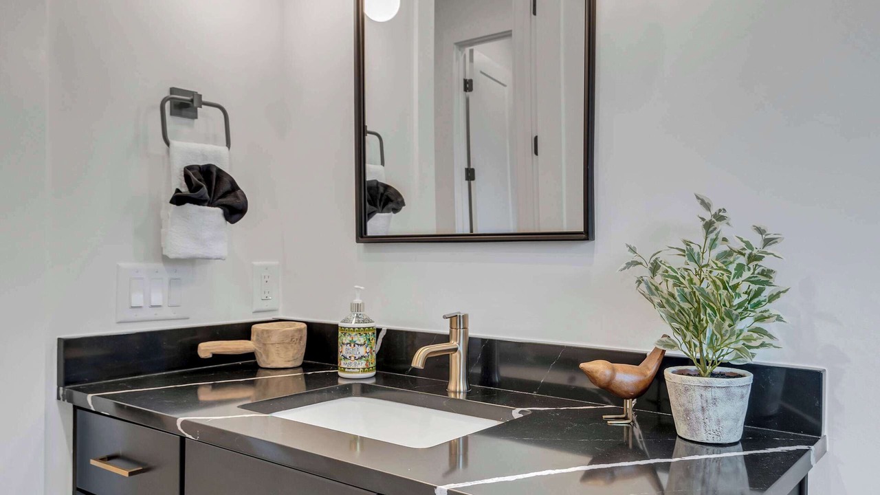 Photo of Bathroom in Hurwood Heights