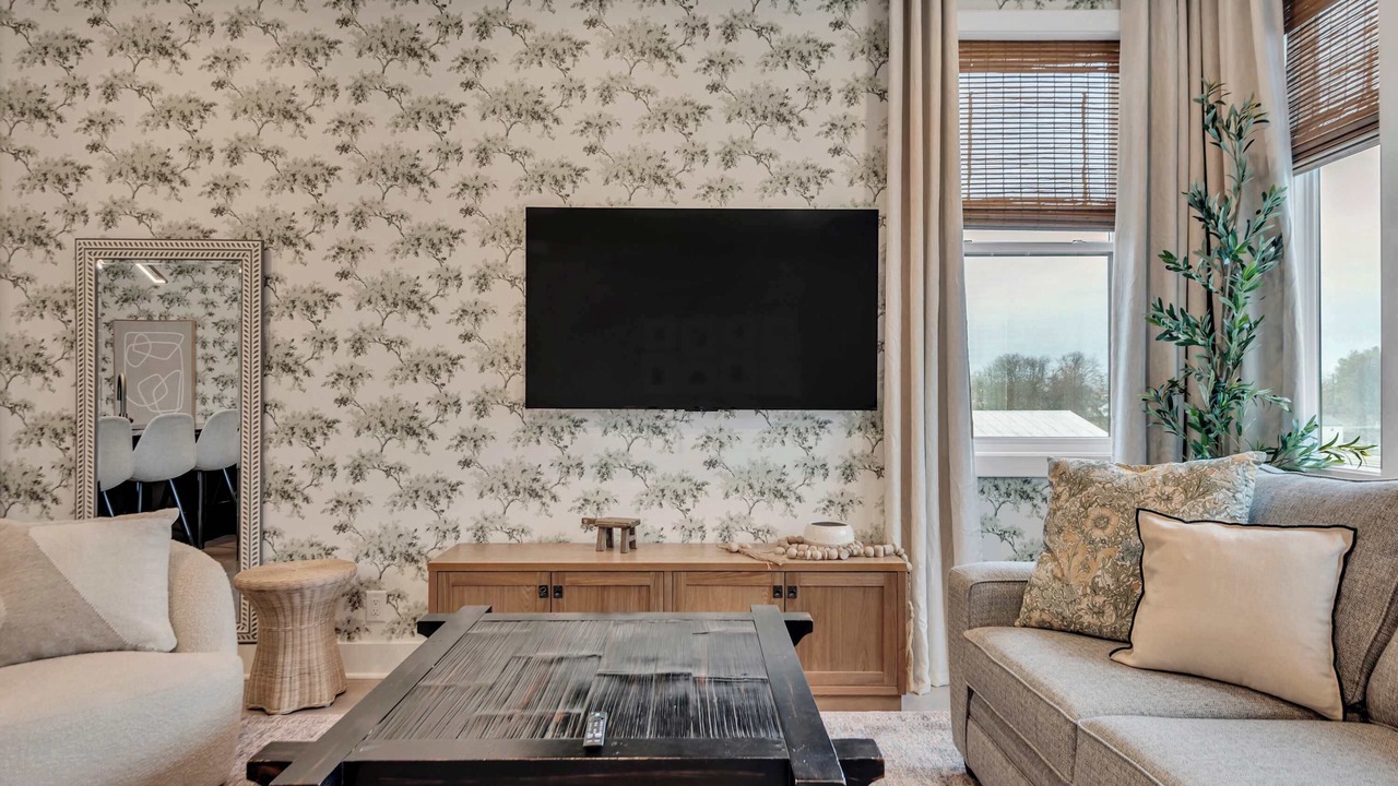 Photo of Livingroom in Hurwood Heights