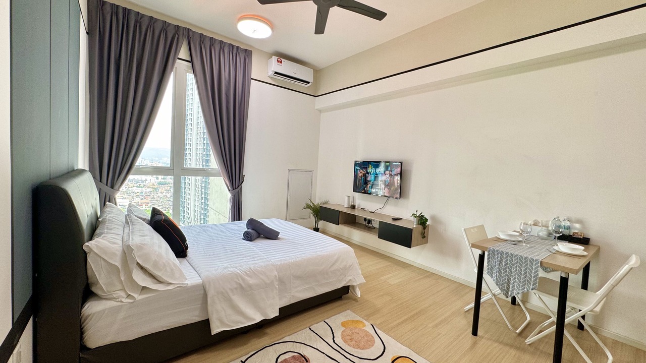Photo of Bedroom in Maluri