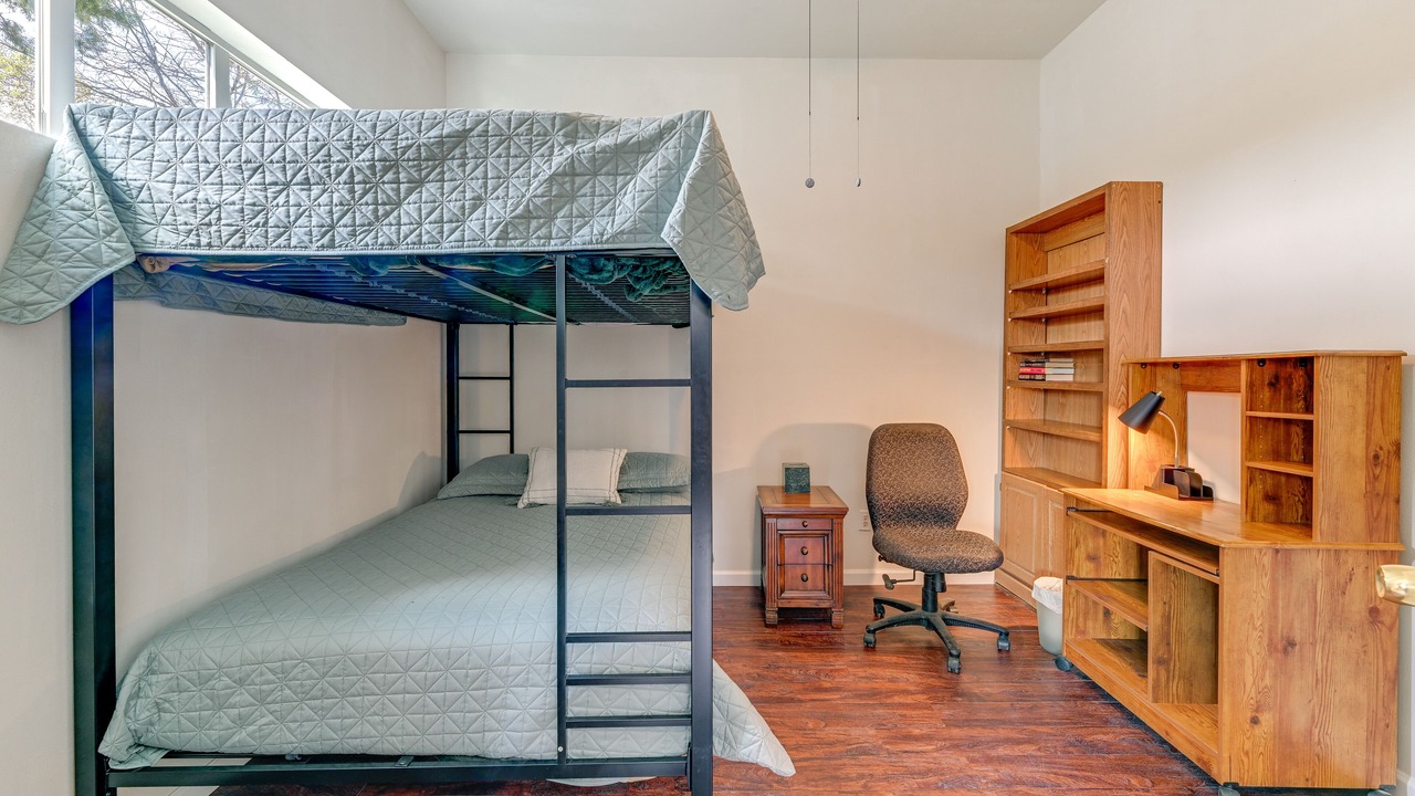 Photo of Bedroom in Grants Pass