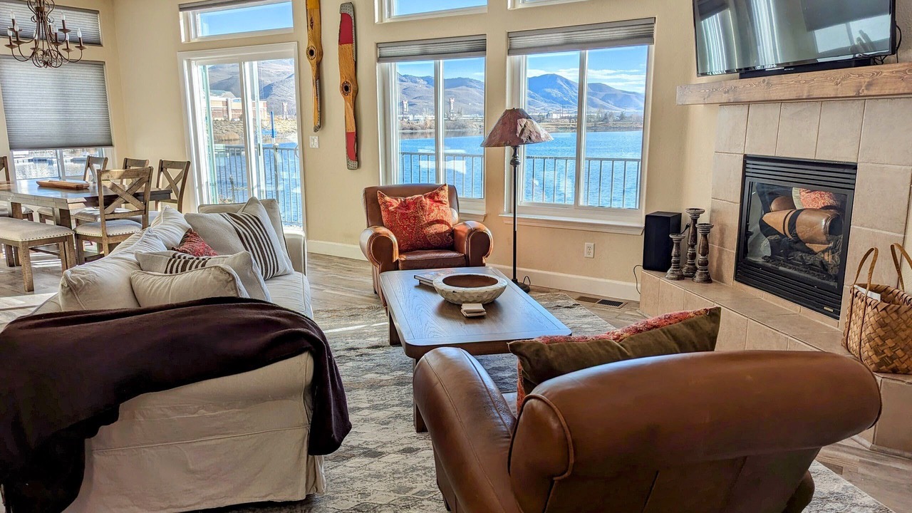 Photo of Livingroom in Sparks