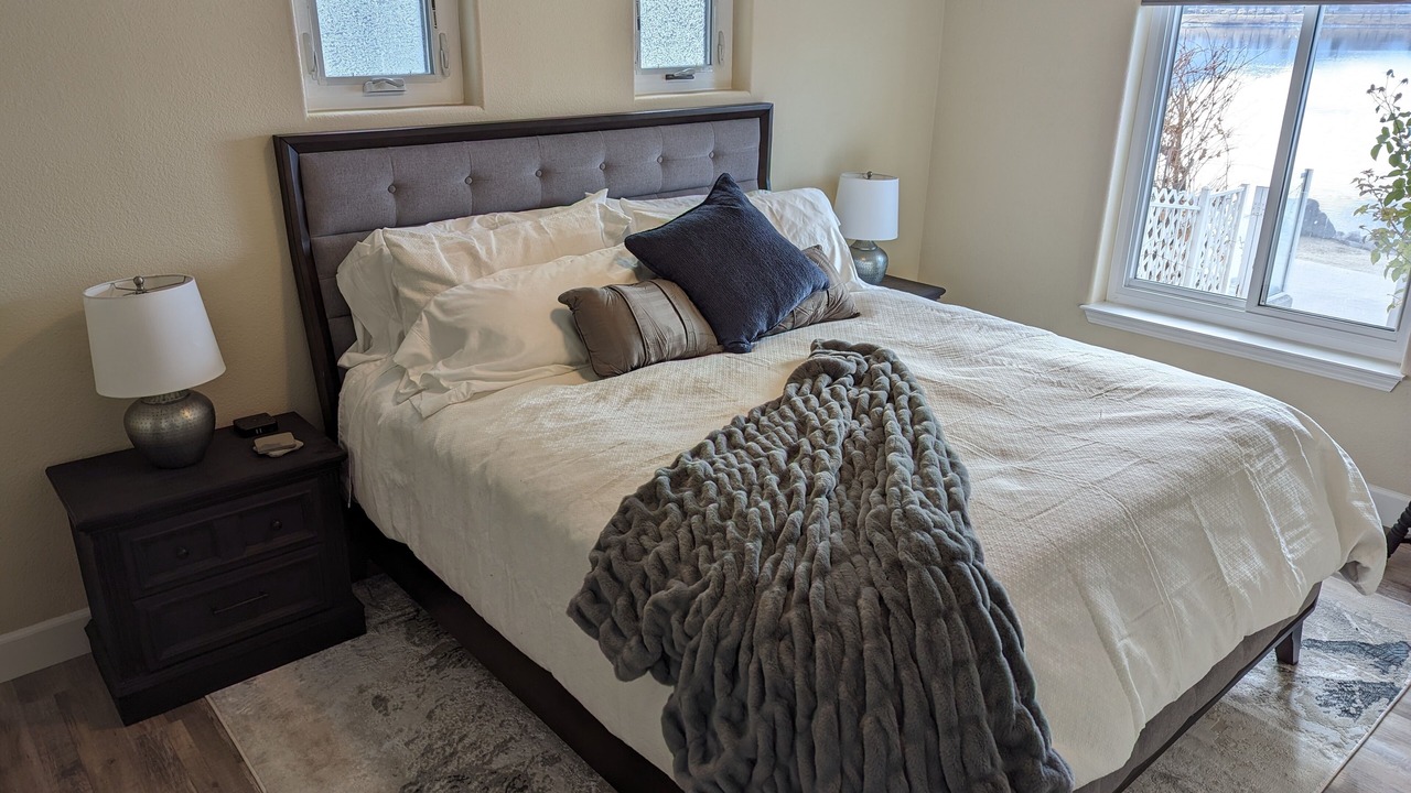 Photo of Bedroom in Sparks