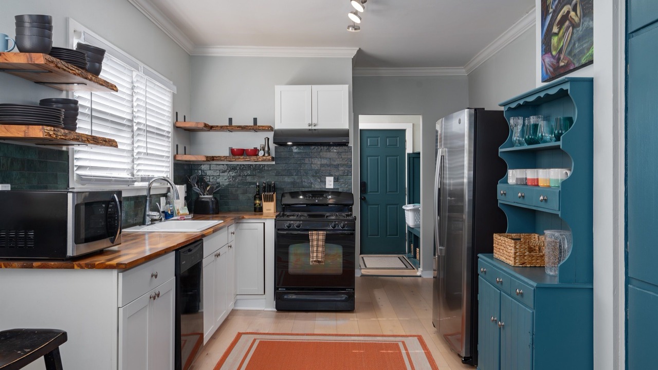 Photo of Kitchen in Crestline Heights