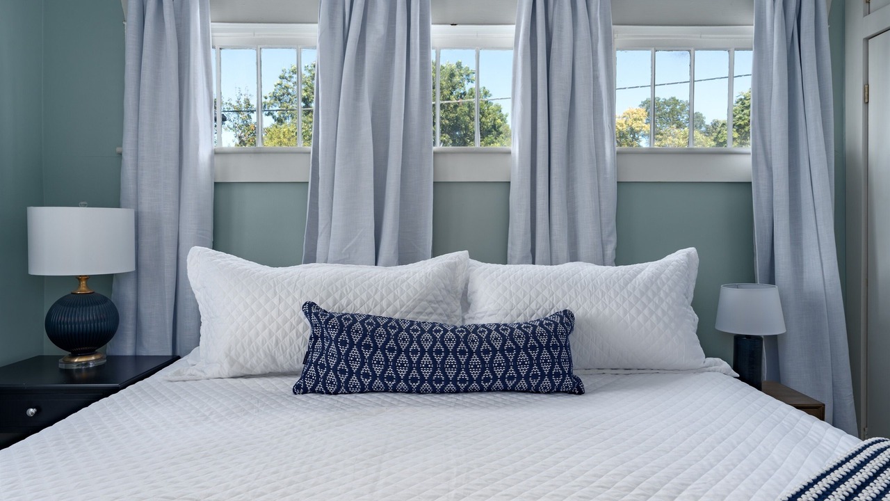 Photo of Bedroom in Crestline Heights