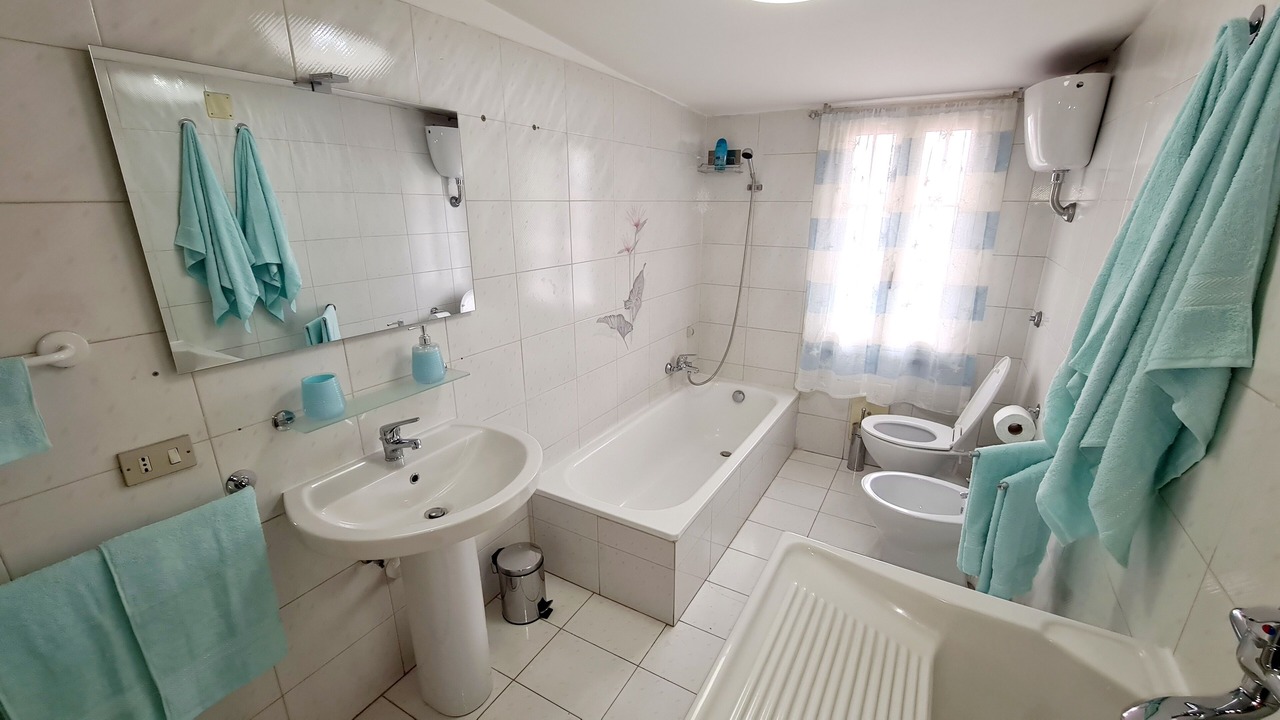 Photo of Bathroom in Marcianise