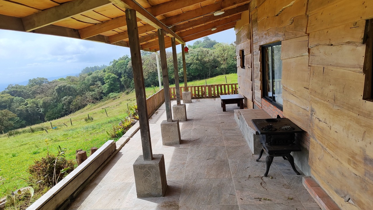 Photo of Outdoor in Roble