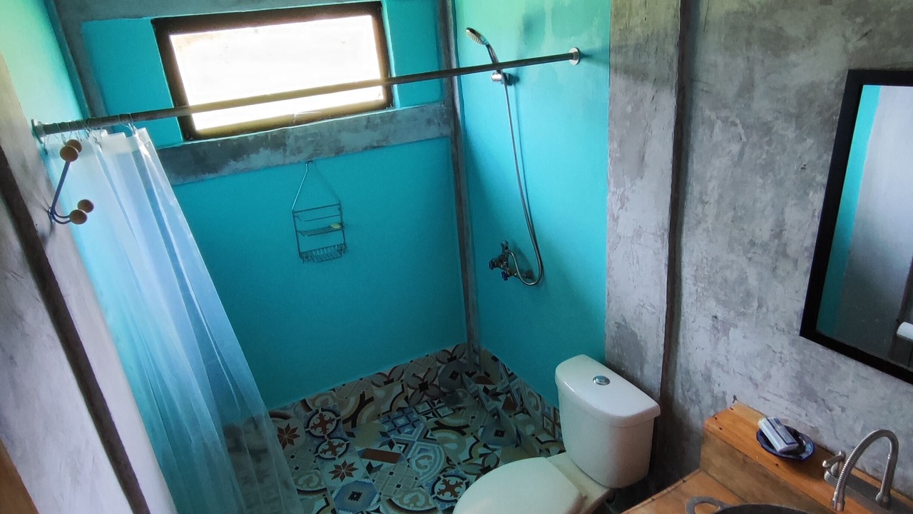 Photo of Bathroom in Roble