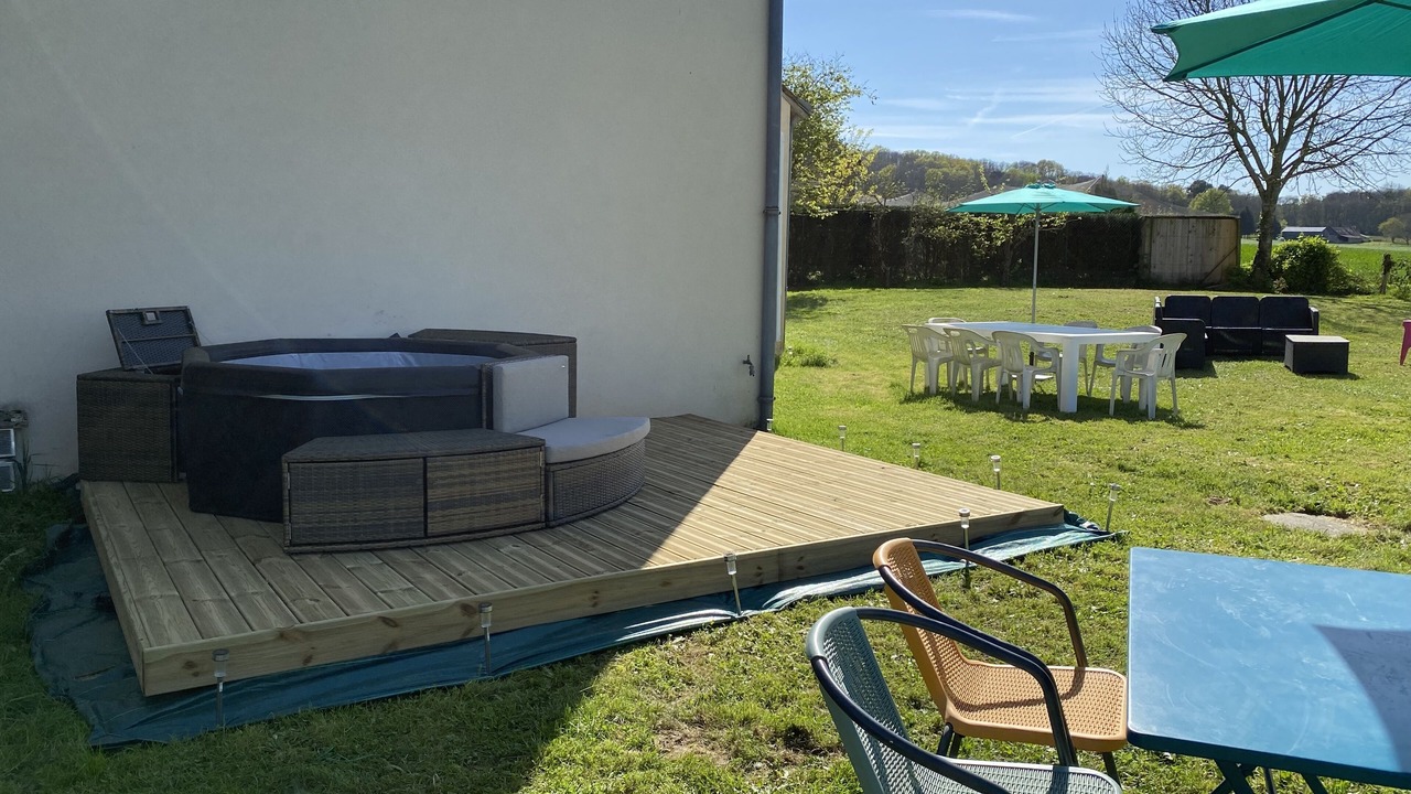 Photo of Outdoor in Dollon