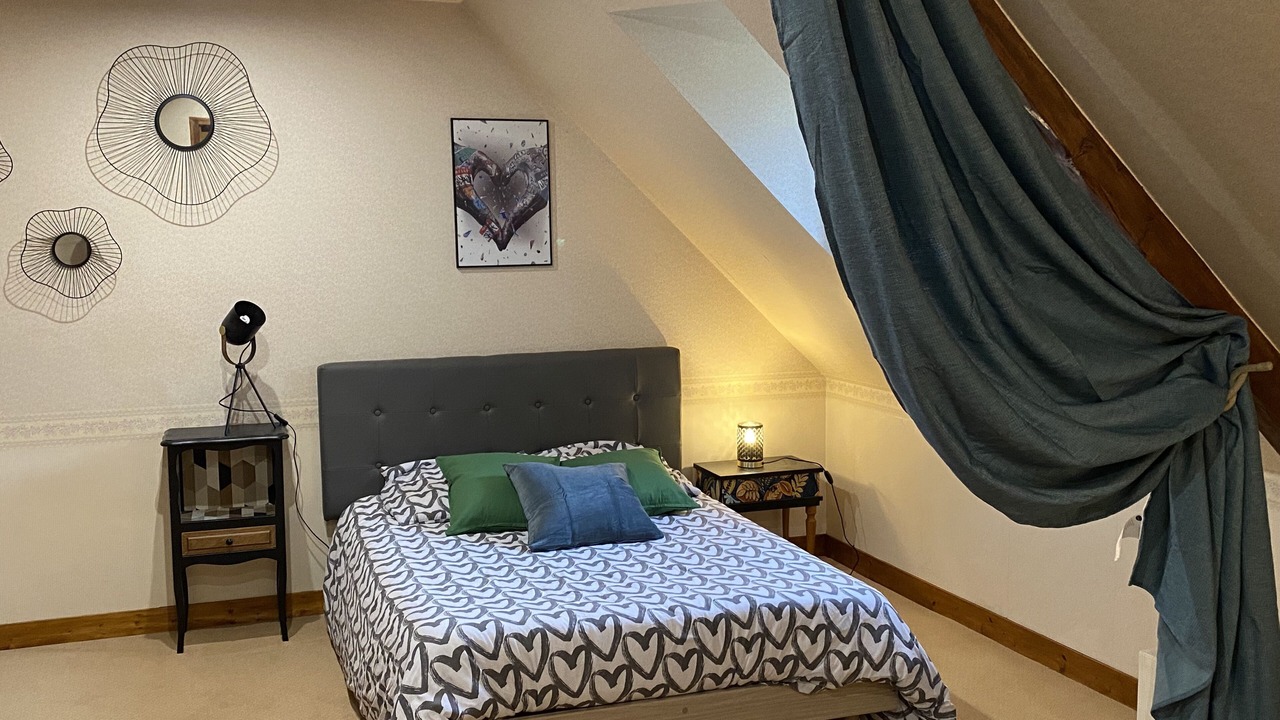Photo of Bedroom in Dollon