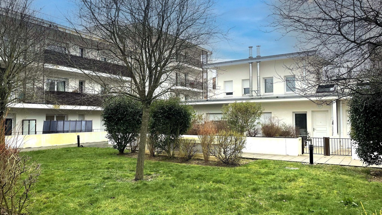 Photo of Outdoor in Epernon