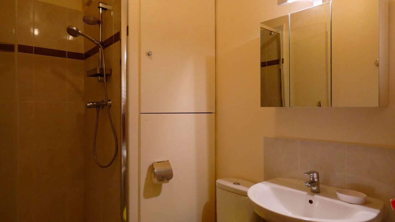 Photo of Bathroom in Epernon