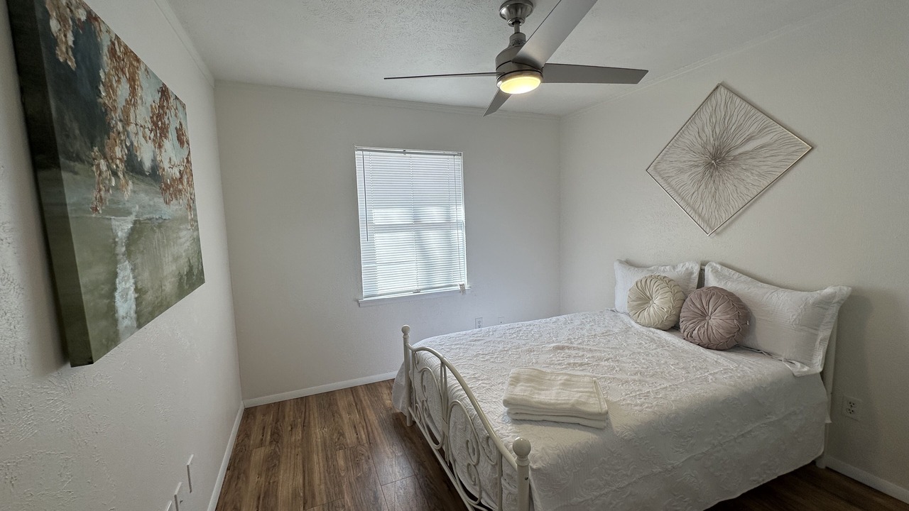 Photo of Bedroom in Allen