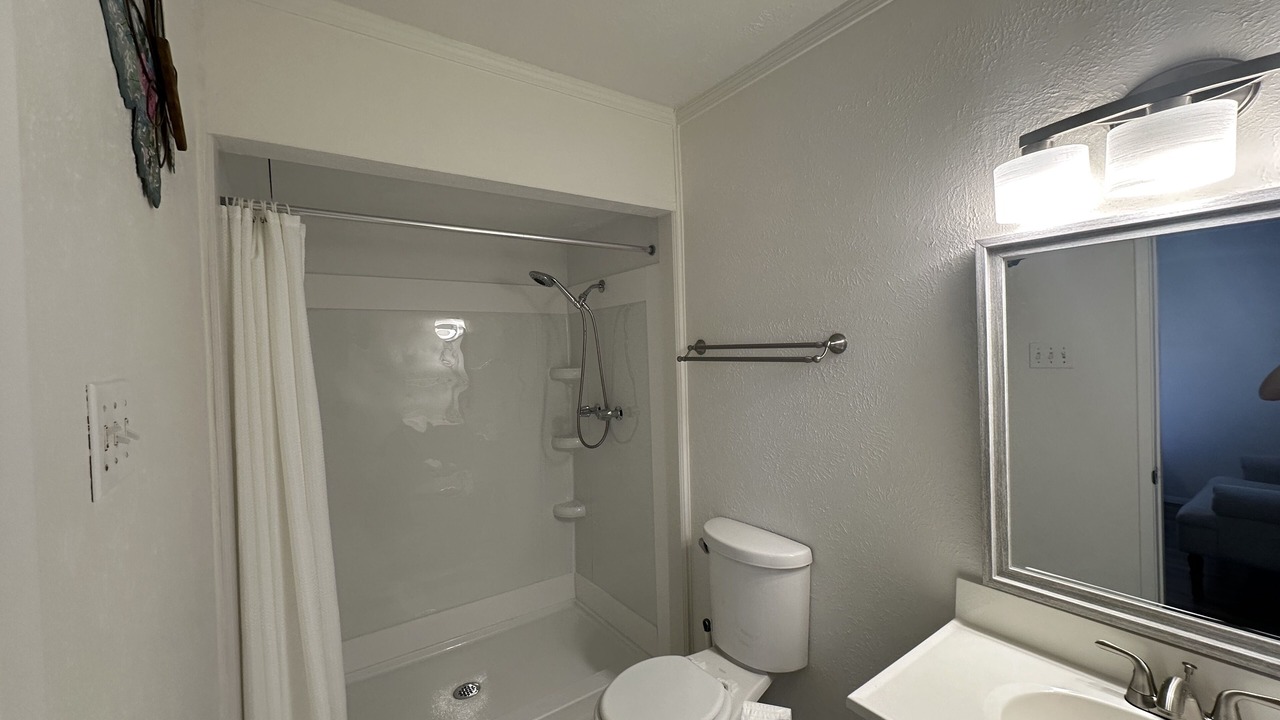 Photo of Bathroom in Allen