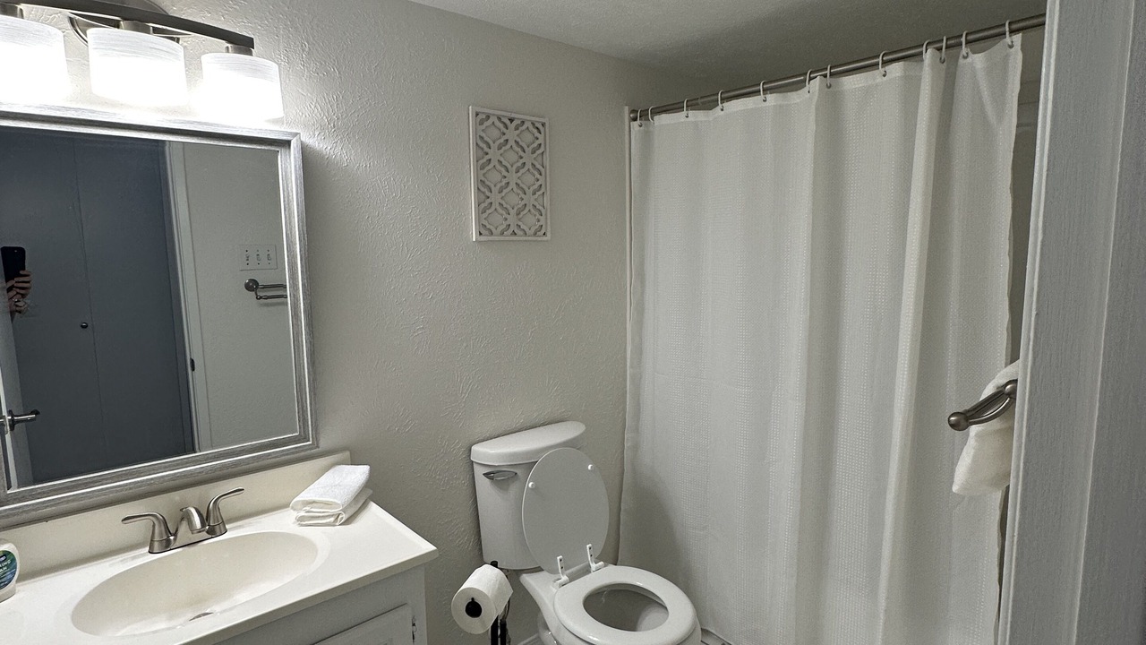 Photo of Bathroom in Allen