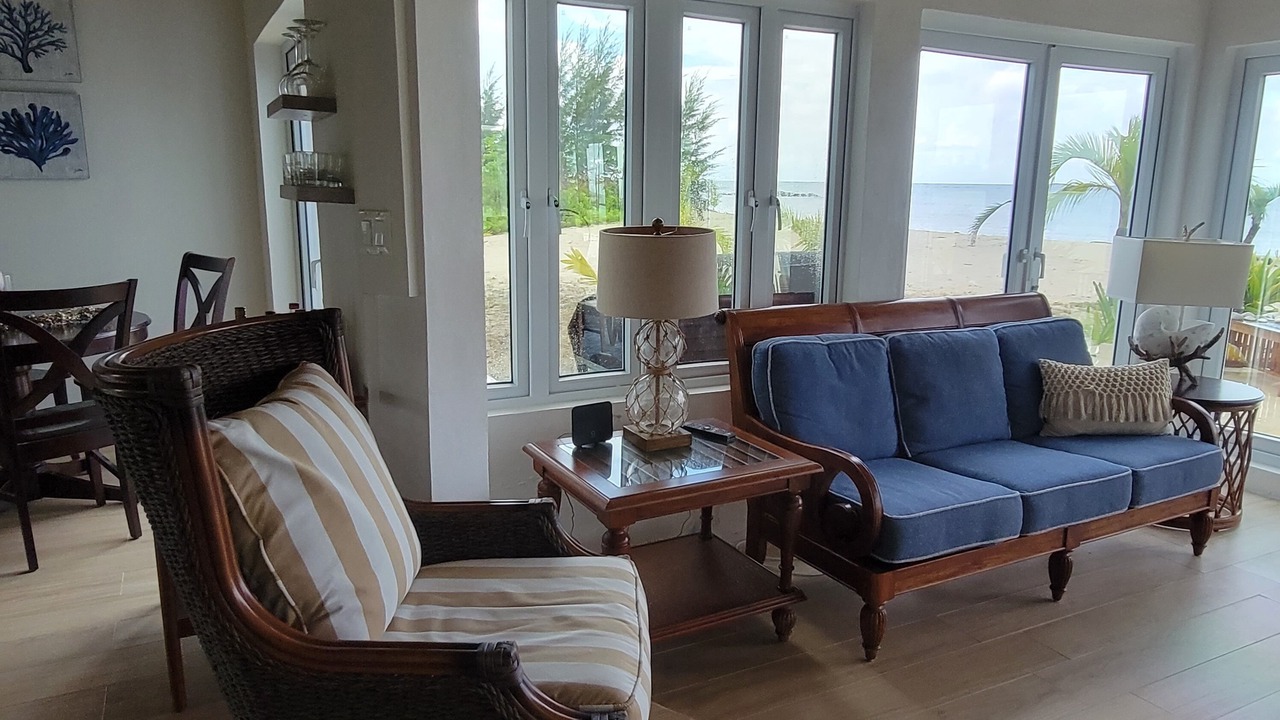 Photo of Livingroom in Morgan's Bluff