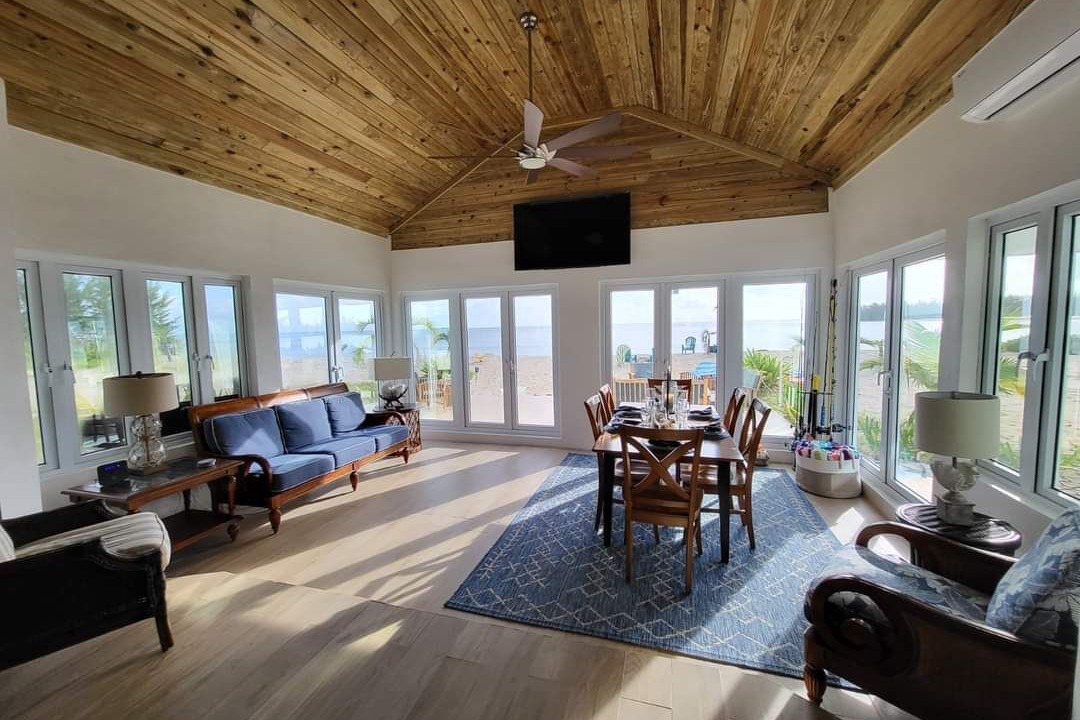 Photo of Livingroom in Morgan's Bluff