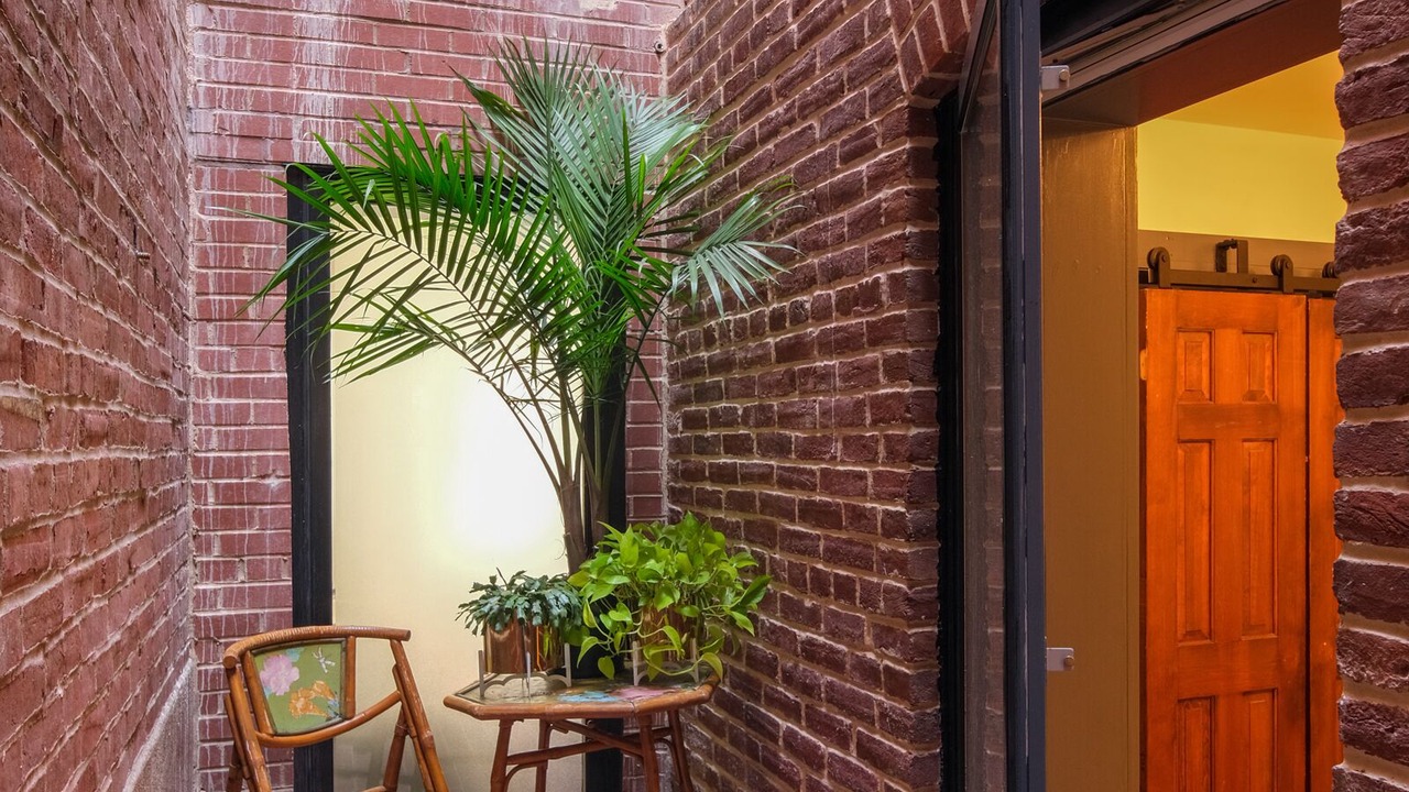 Photo of Outdoor in H Street Corridor