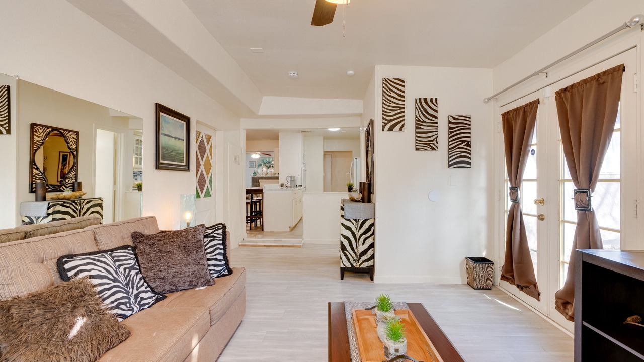 Photo of Livingroom in Roosevelt