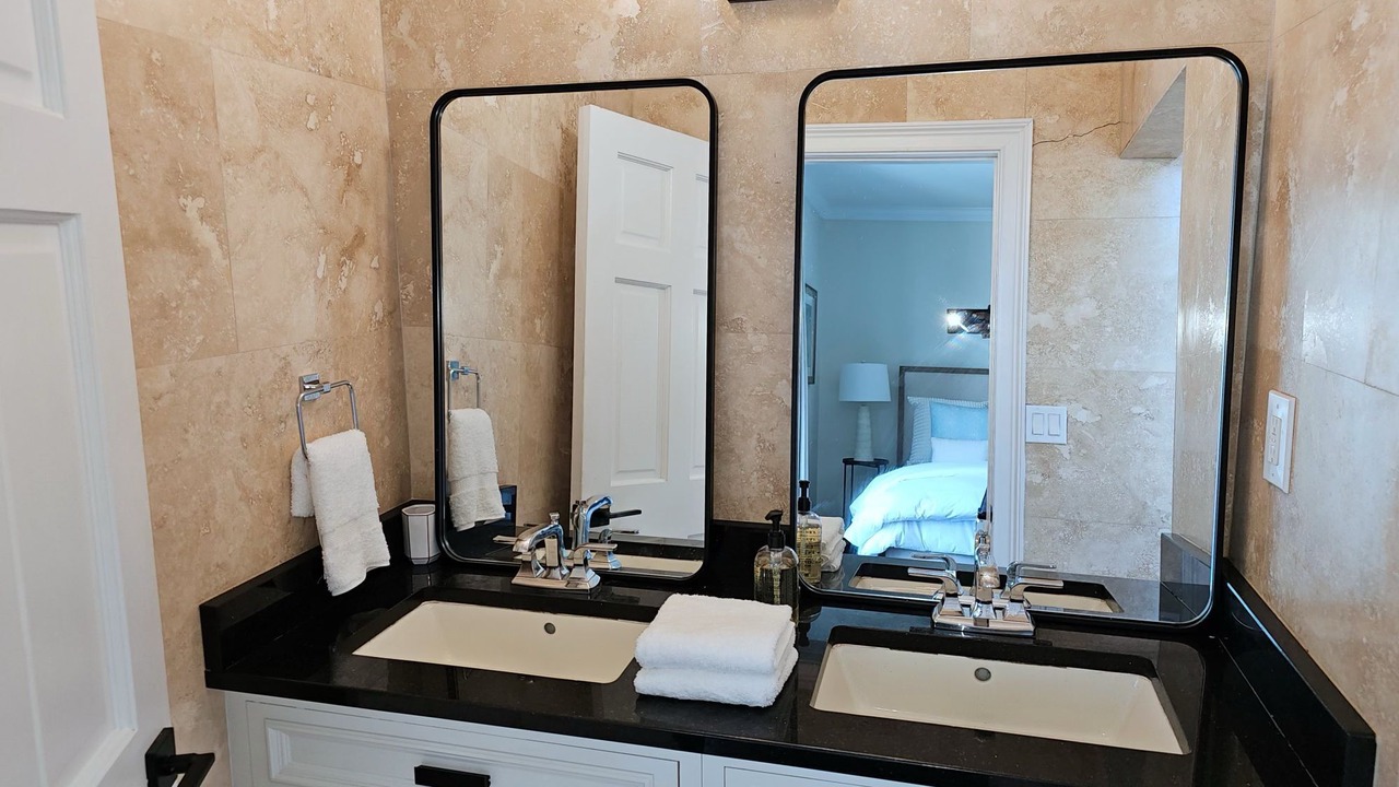 Photo of Bathroom in Palm Cay