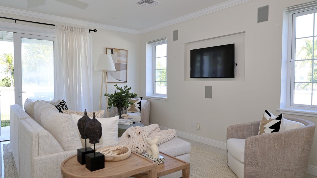 Photo of Livingroom in Palm Cay