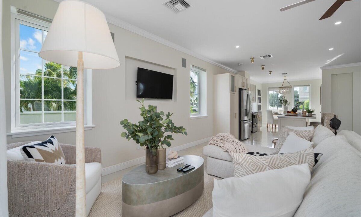 Photo of Livingroom in Palm Cay