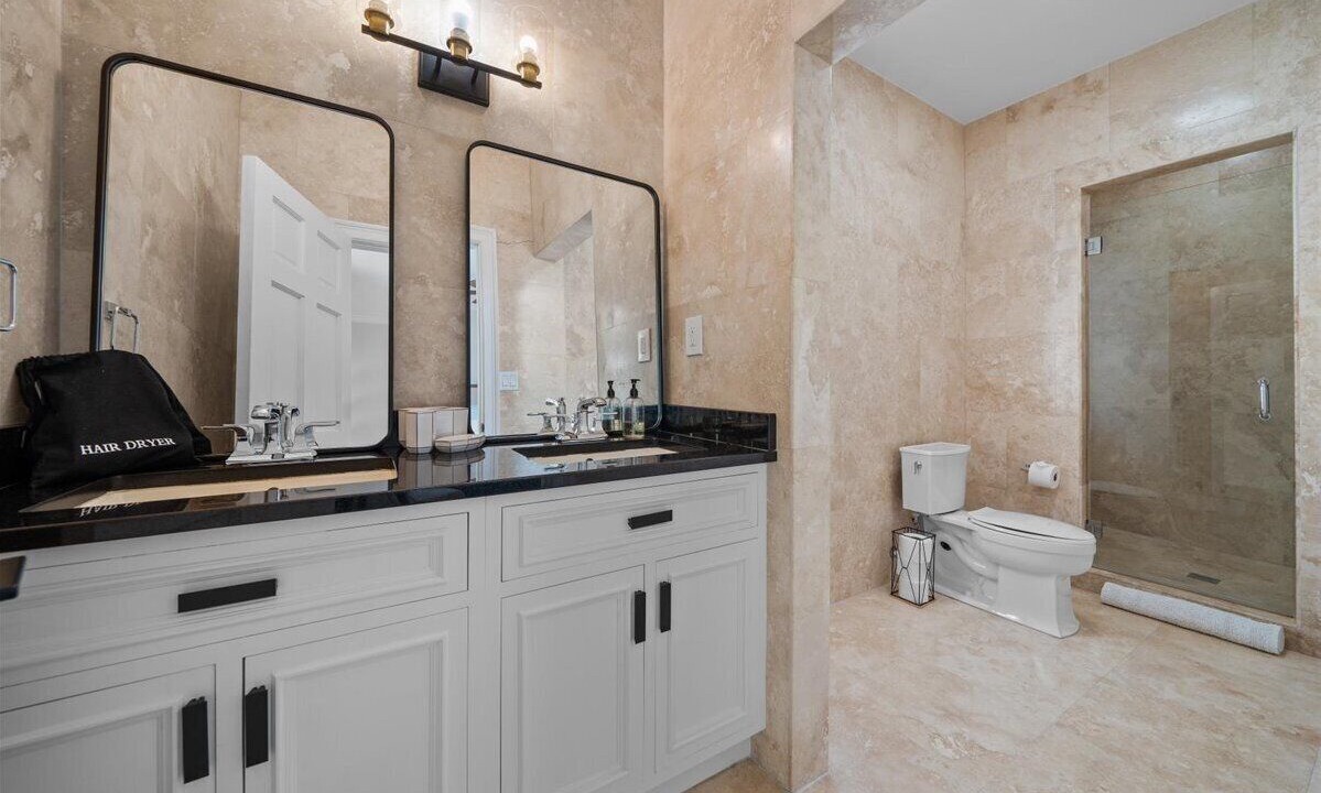 Photo of Bathroom in Palm Cay