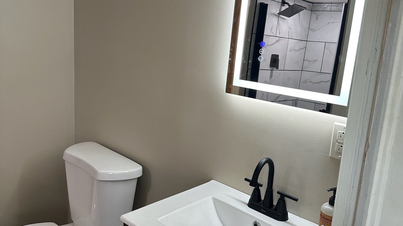 Photo of Bathroom in Carbondale