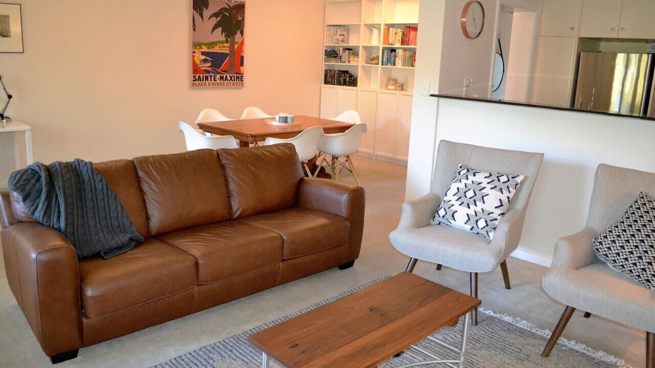 Photo of Livingroom in Reid