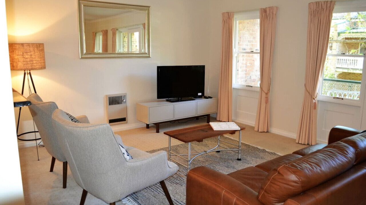 Photo of Livingroom in Reid