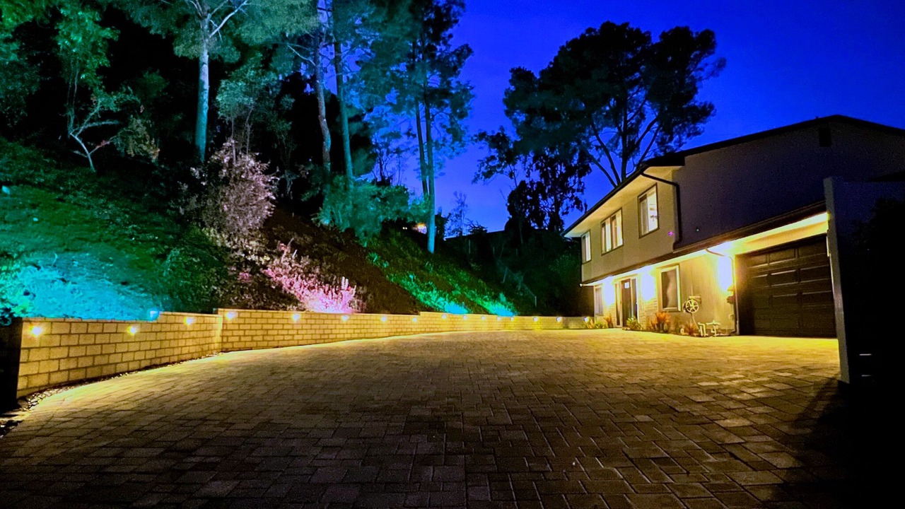 Photo of Outdoor in Woodland Hills