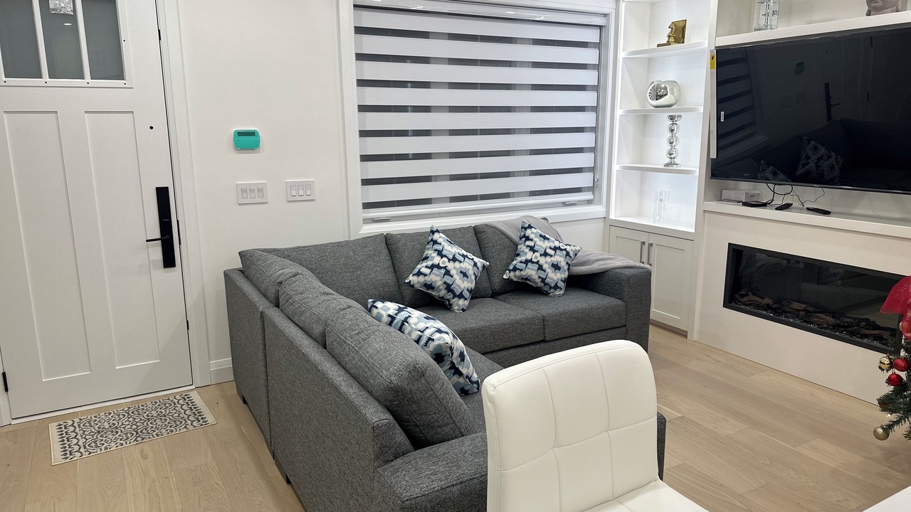 Photo of Livingroom in Fairview