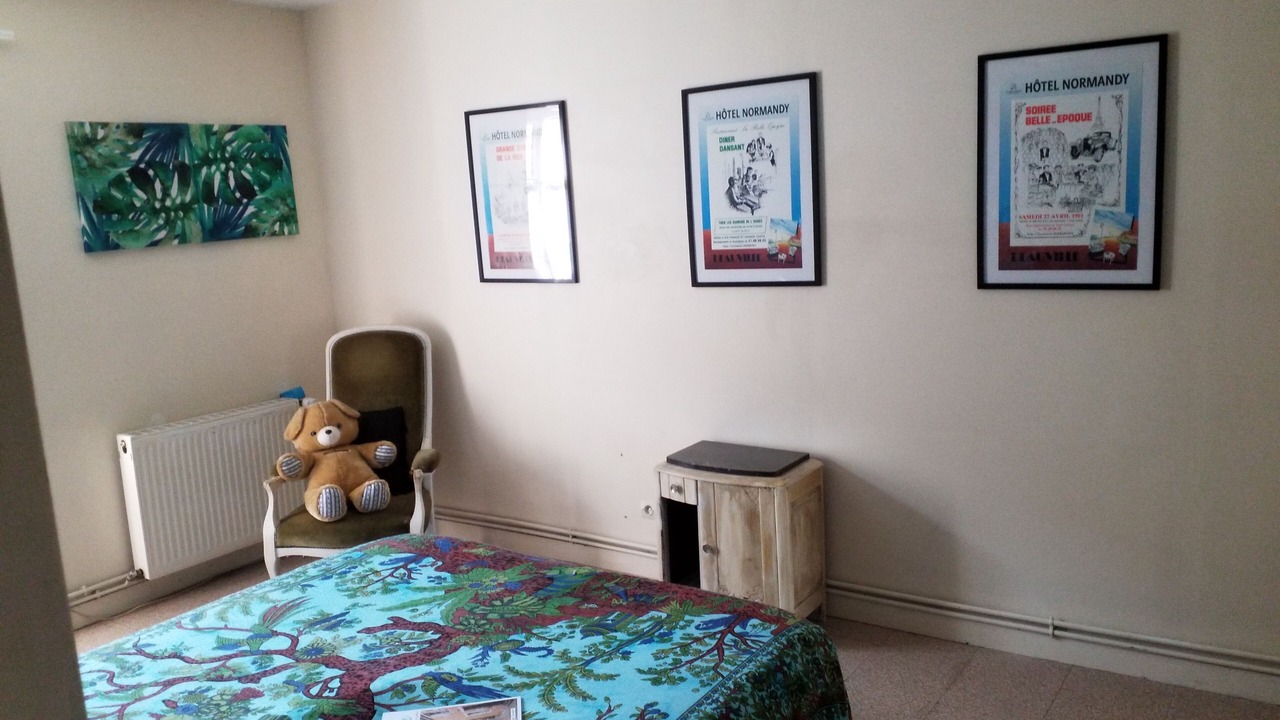Photo of Bedroom in Mauves-sur-Huisne