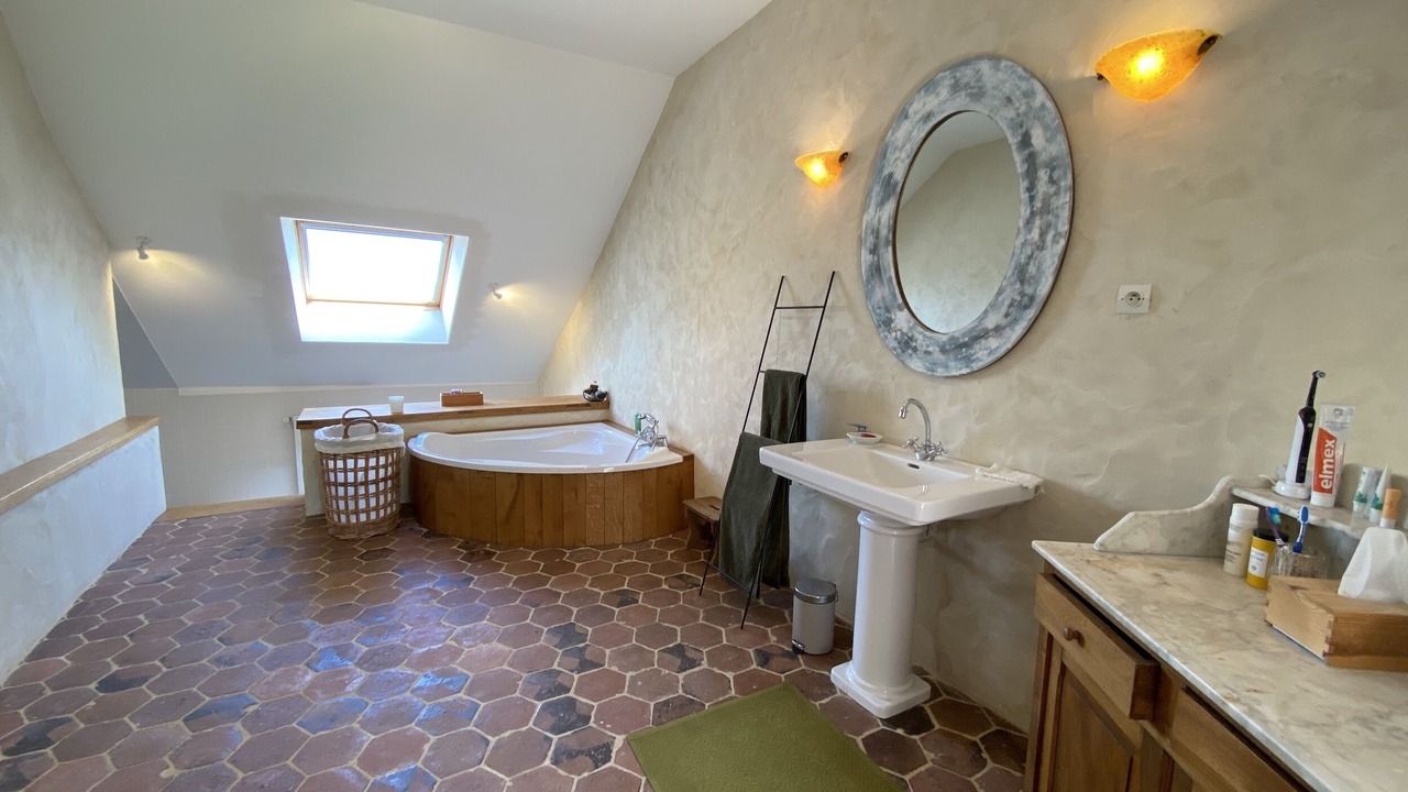 Photo of Bathroom in Longny les Villages