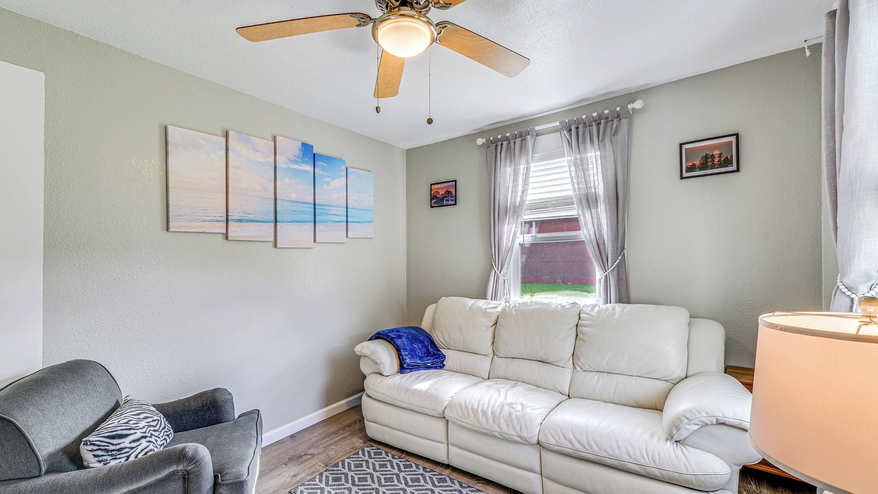 Photo of Livingroom in Orick