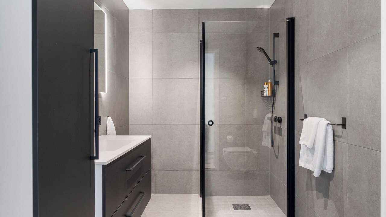 Photo of Bathroom in Tau