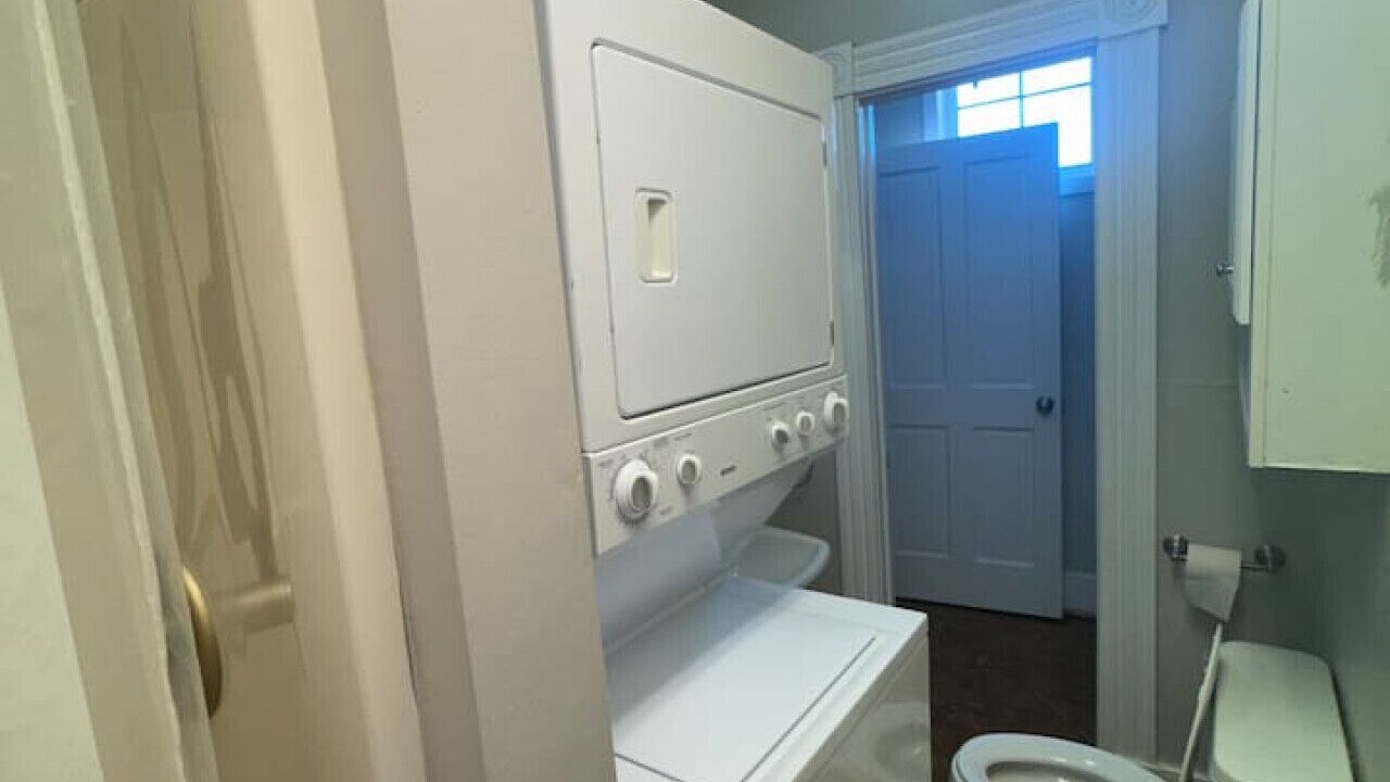 Photo of Bathroom in Monroe Ward