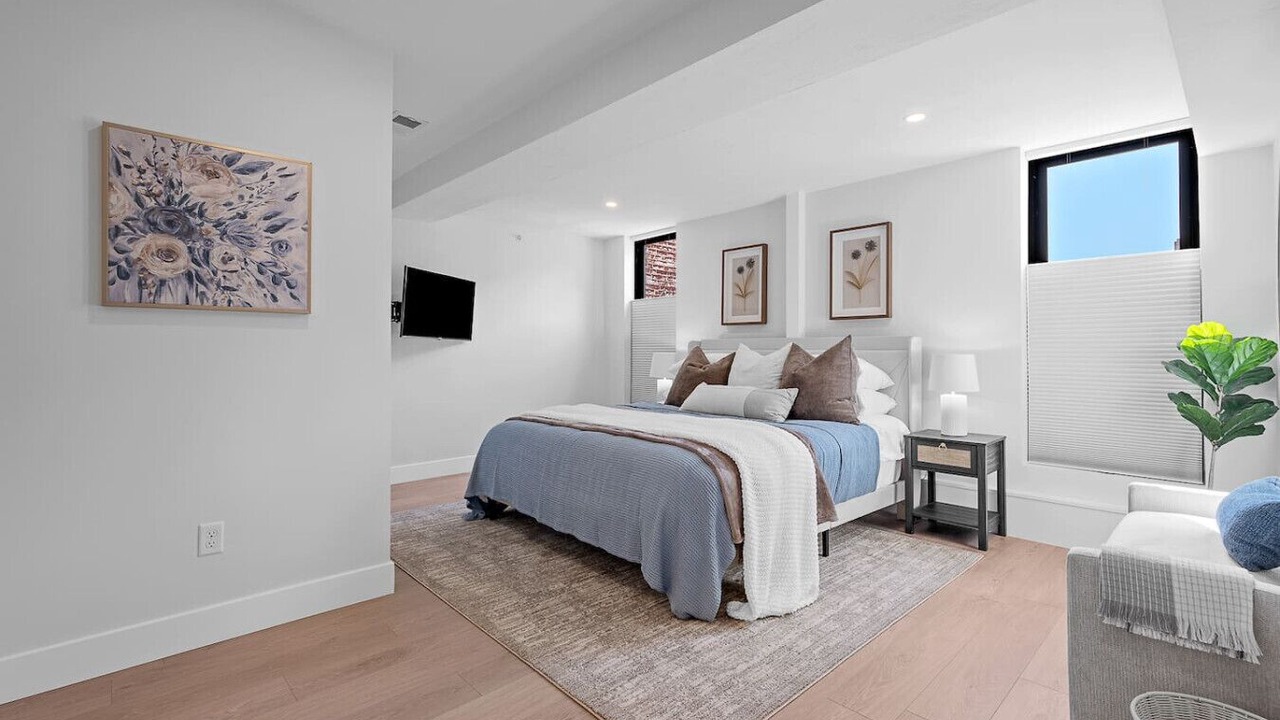Photo of Bedroom in Central Business District