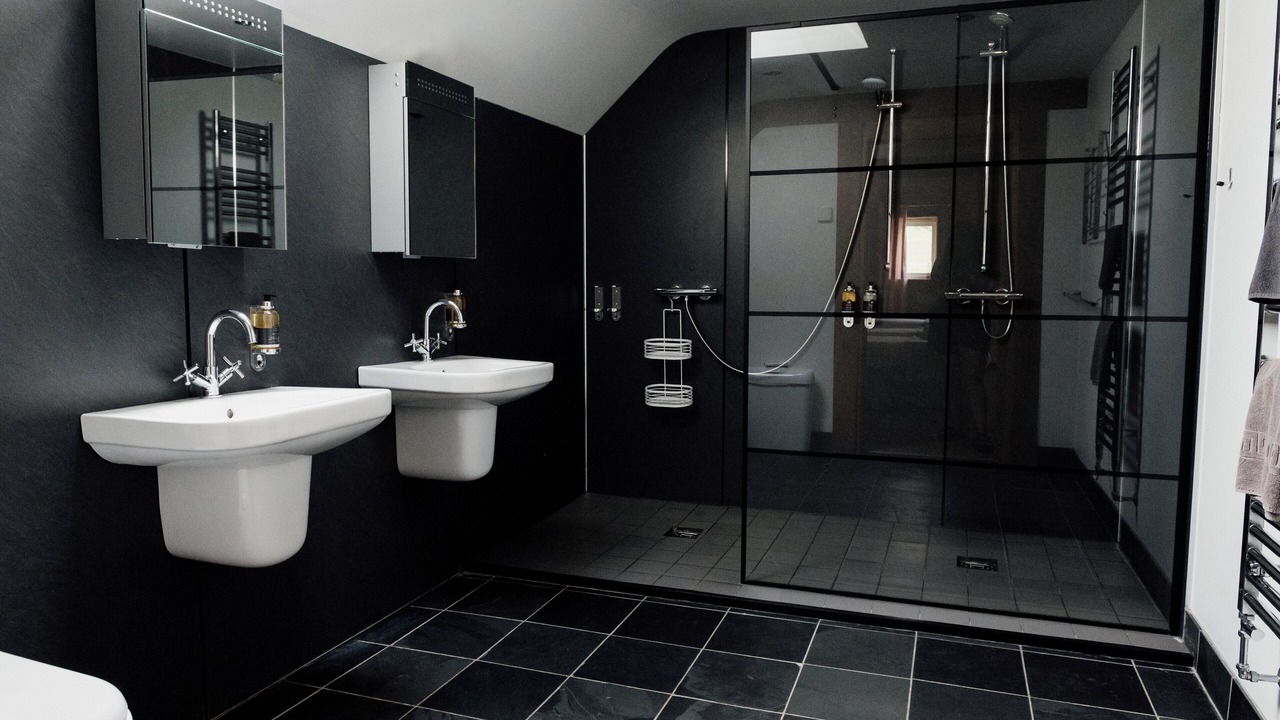 Photo of Bathroom in Devils Bridge