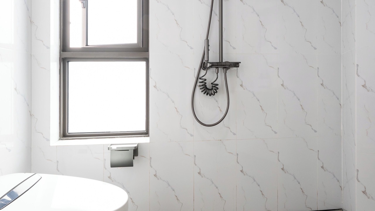 Photo of Bathroom in Tuol Kouk