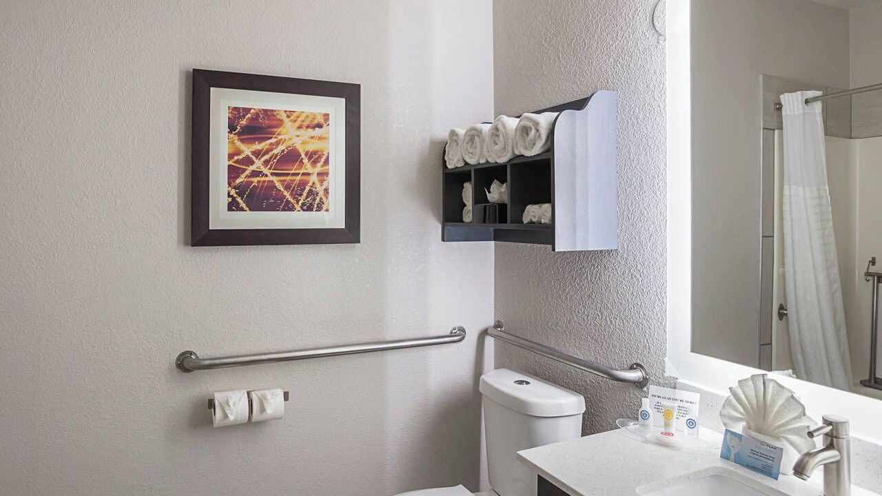 Photo of Bathroom in Lewisville