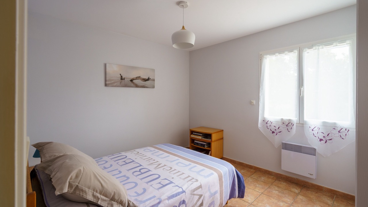 Photo of Bedroom in Cleden-Cap-Sizun