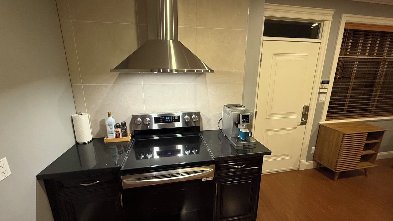 Photo of Kitchen in Arbutus Ridge