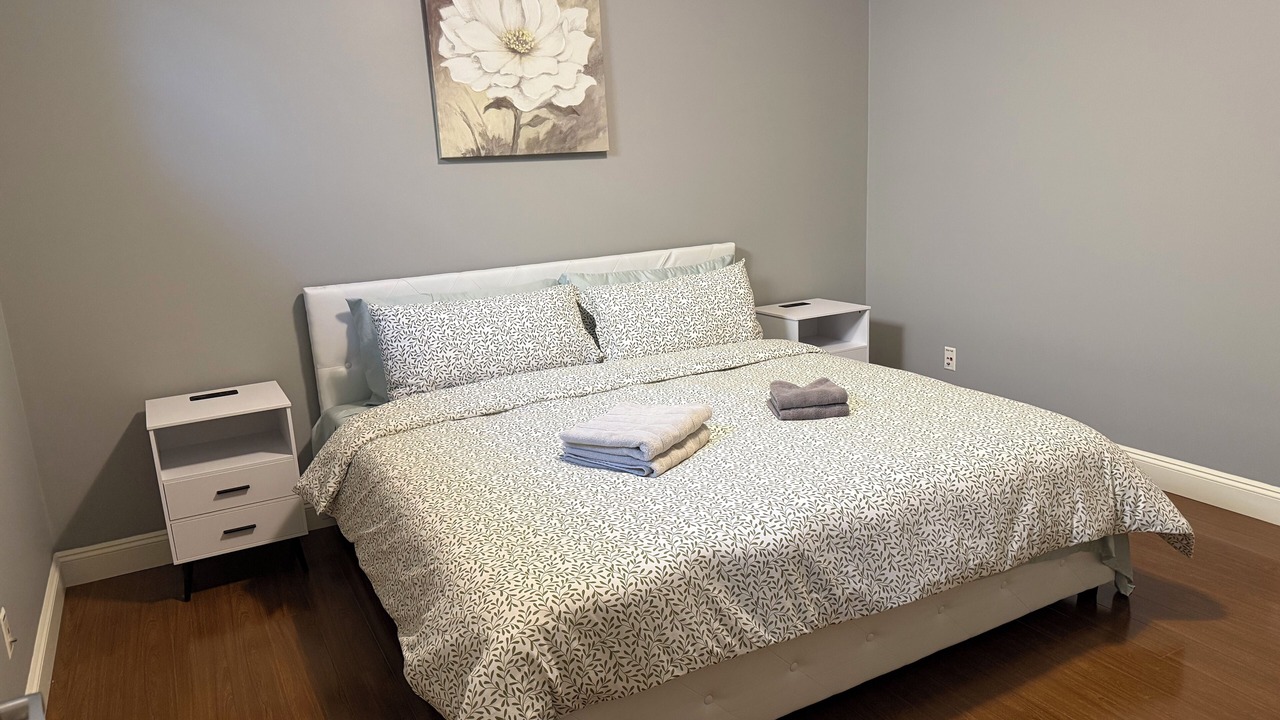 Photo of Bedroom in Arbutus Ridge