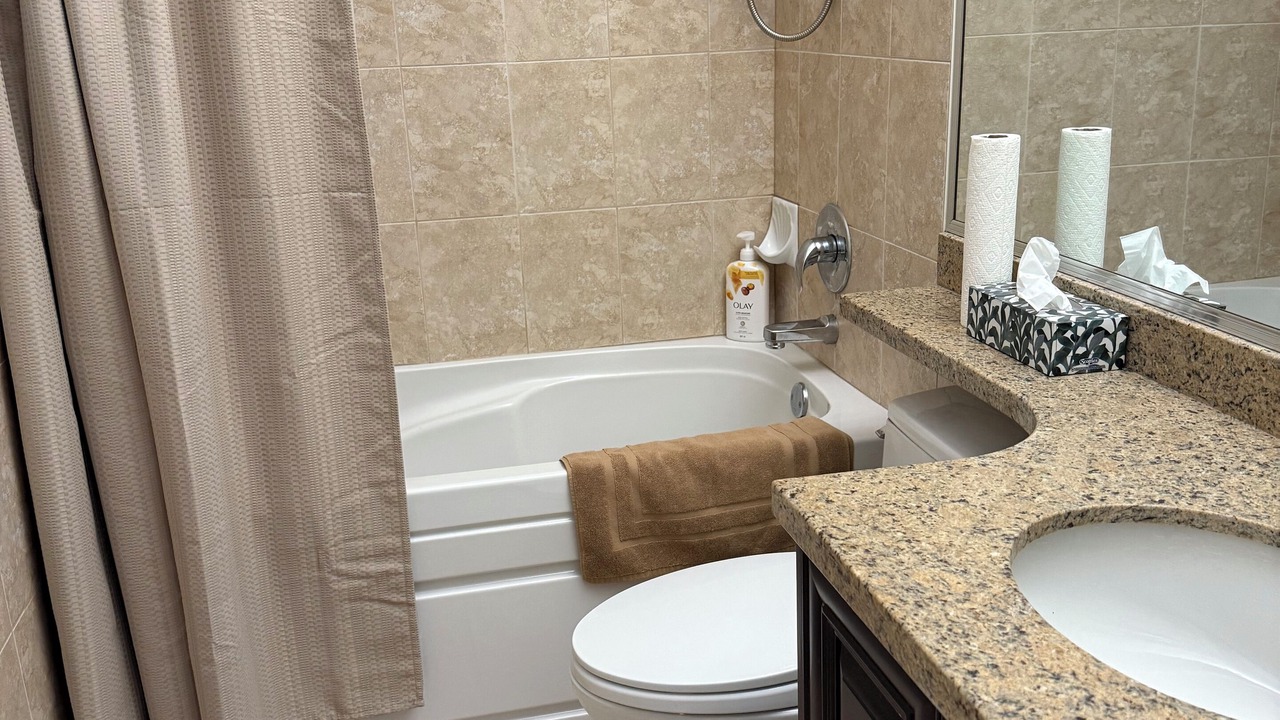 Photo of Bathroom in Arbutus Ridge