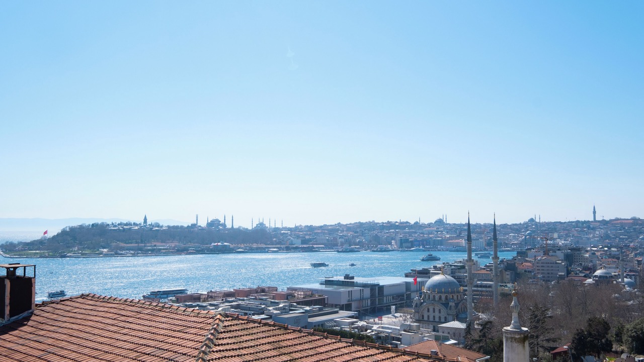 Photo of Others in Cihangir