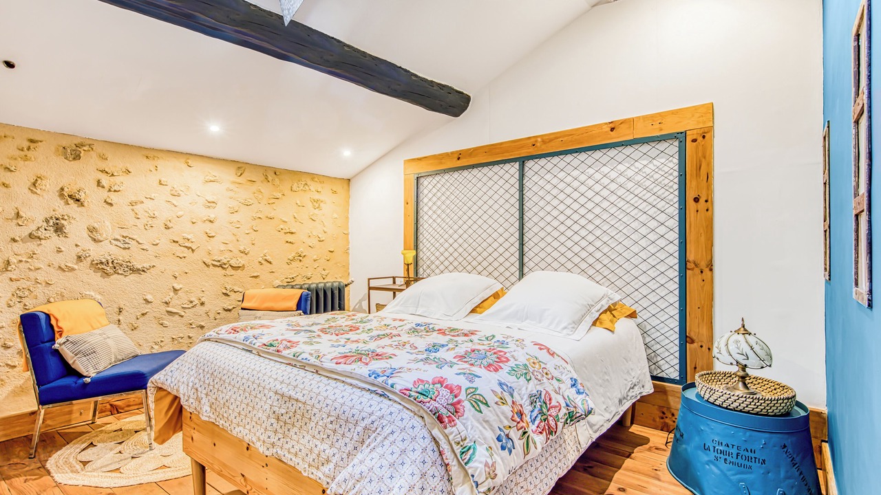 Photo of Bedroom in Noaillan