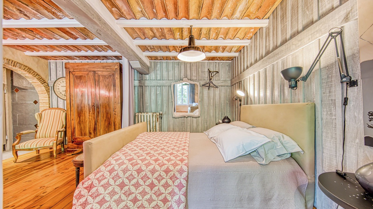 Photo of Bedroom in Noaillan